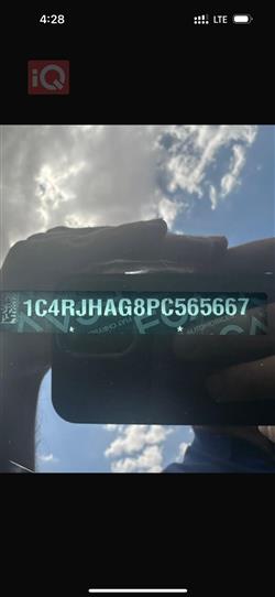 جیپ گراند شیرۆکی